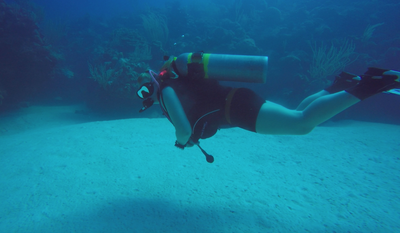 Video Edit:  Truli Wetsuits for women dives with Scuba-Girl!